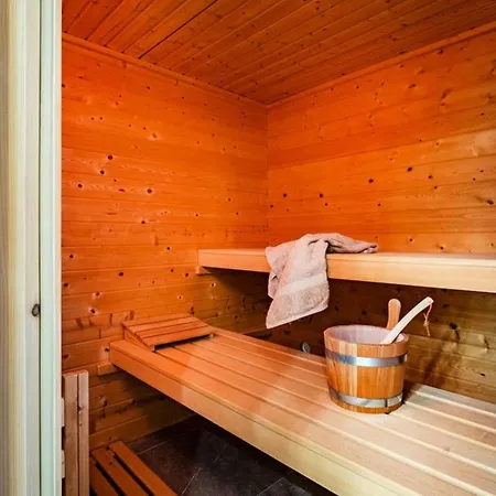 Daire Villa Elisabeth - Family-Friendly Villa With Private Pool *